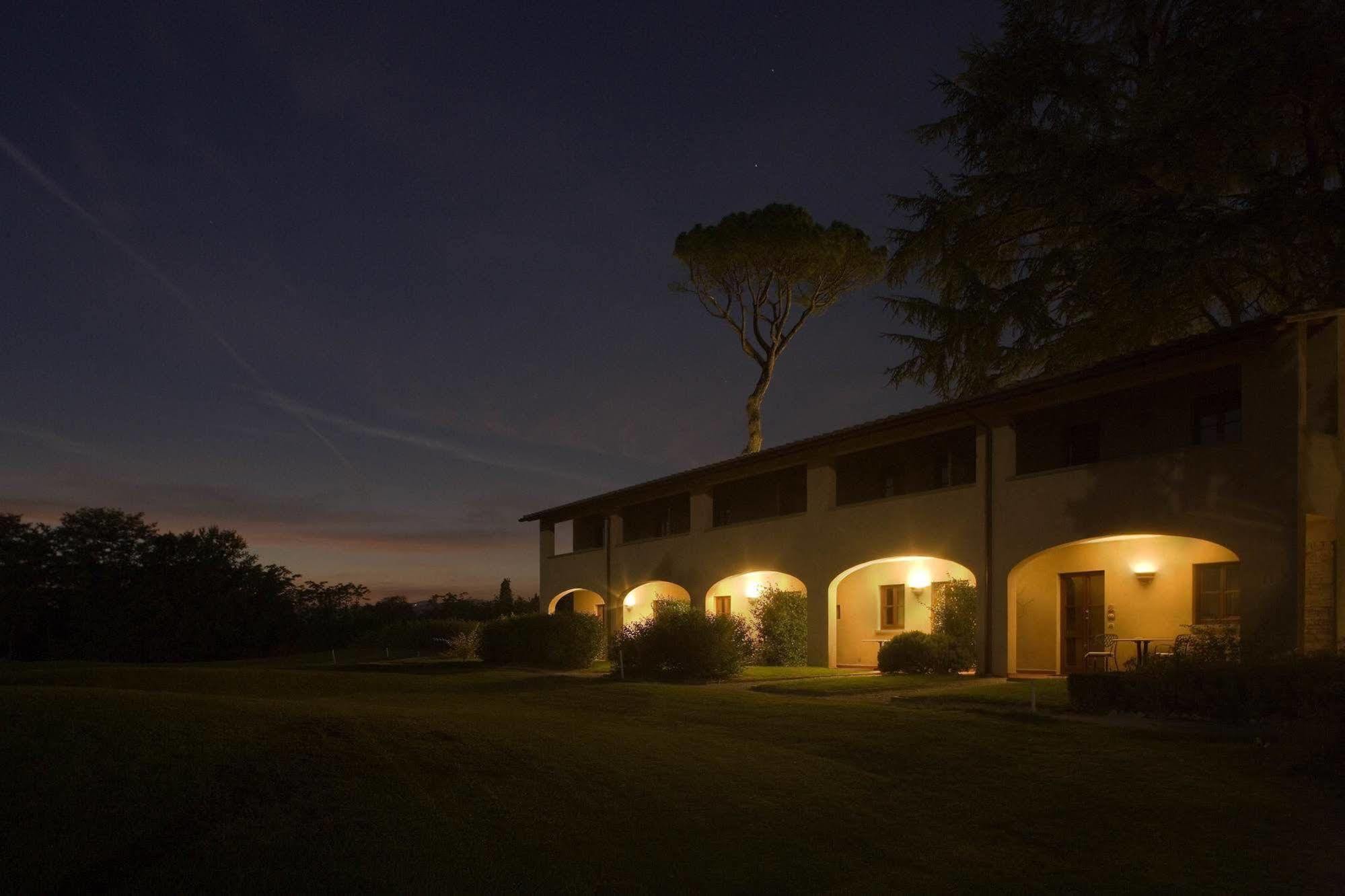 Unahotels Poggio Dei Medici Toscana Scarperia Exterior foto