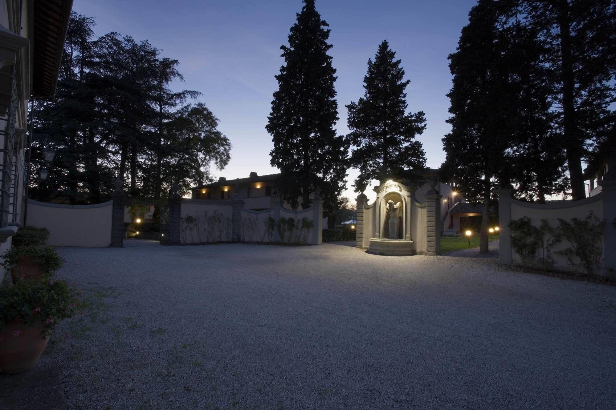 Unahotels Poggio Dei Medici Toscana Scarperia Exterior foto
